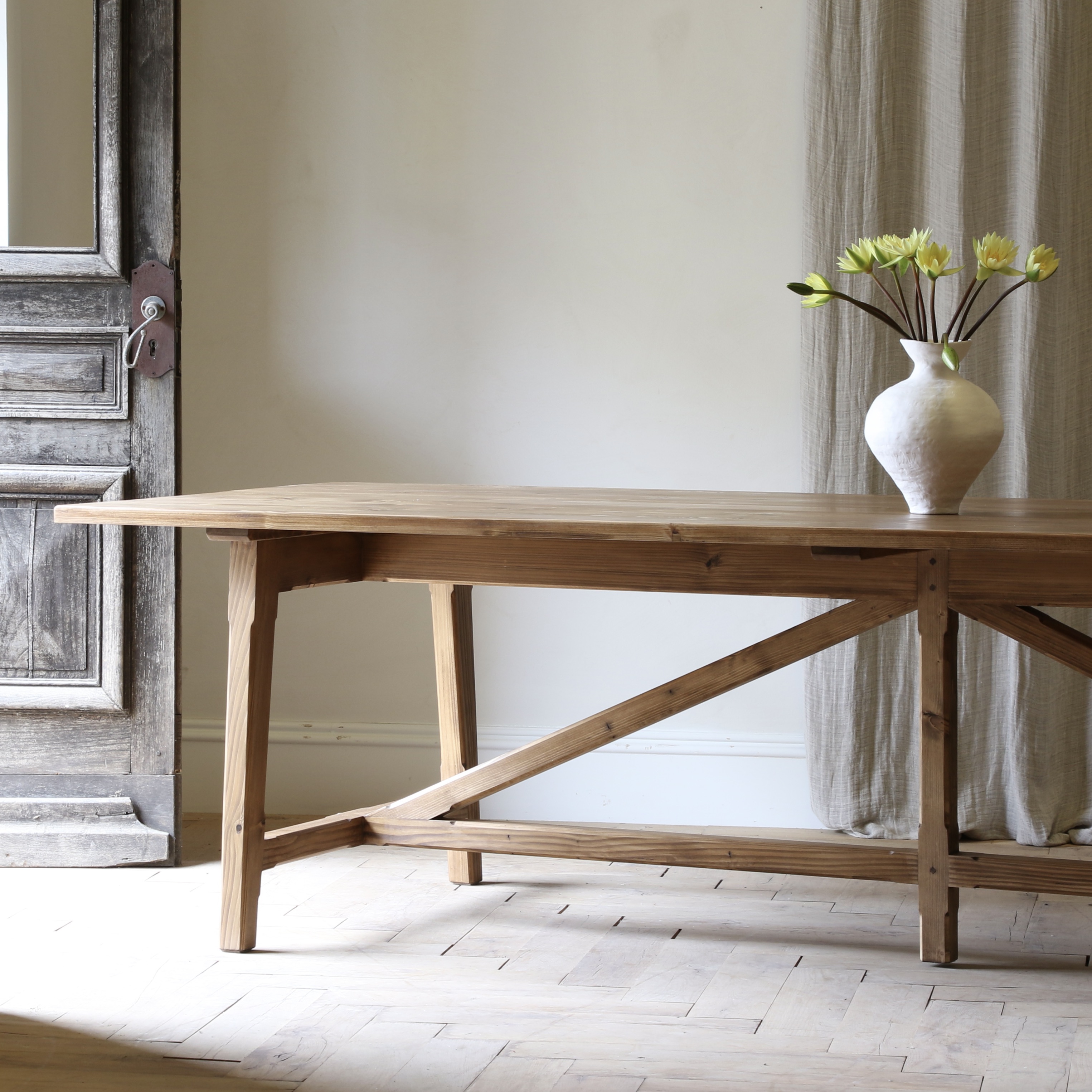 Orangery Table// JS Editions